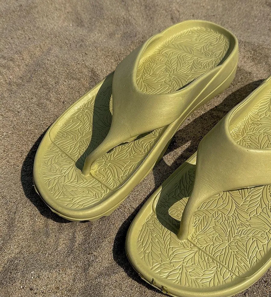 Comfortable Beach Flip Flops